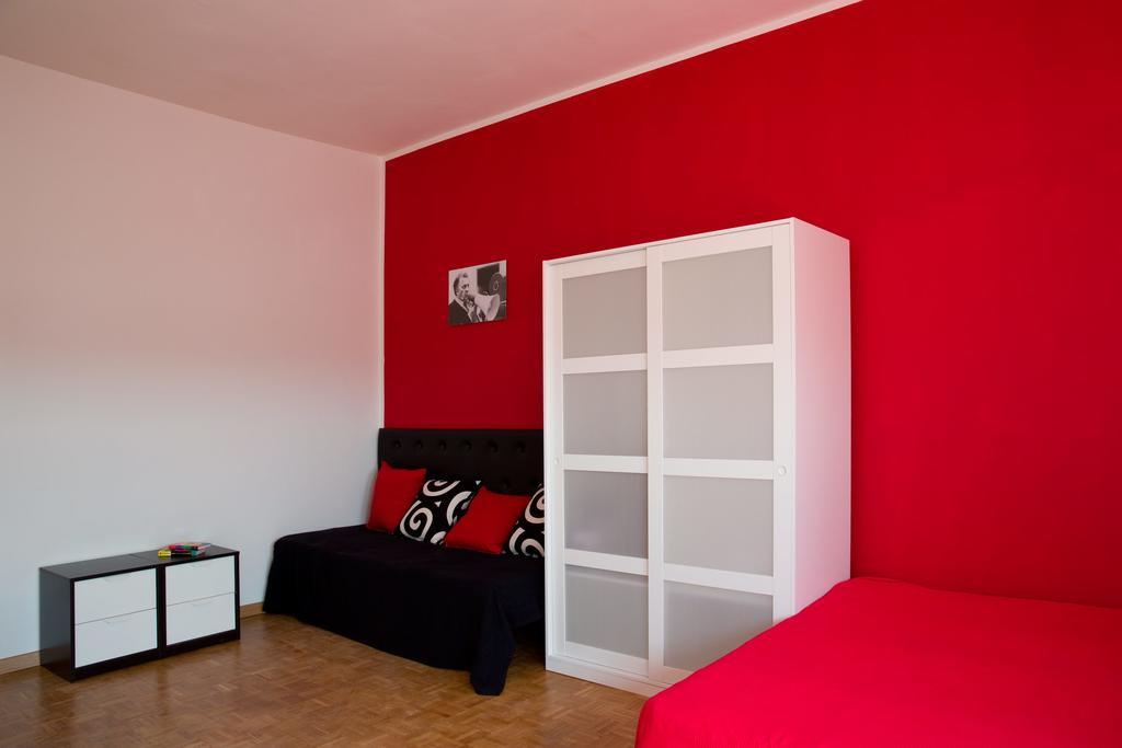 Federico Fellini Apartment Rímini Habitación foto